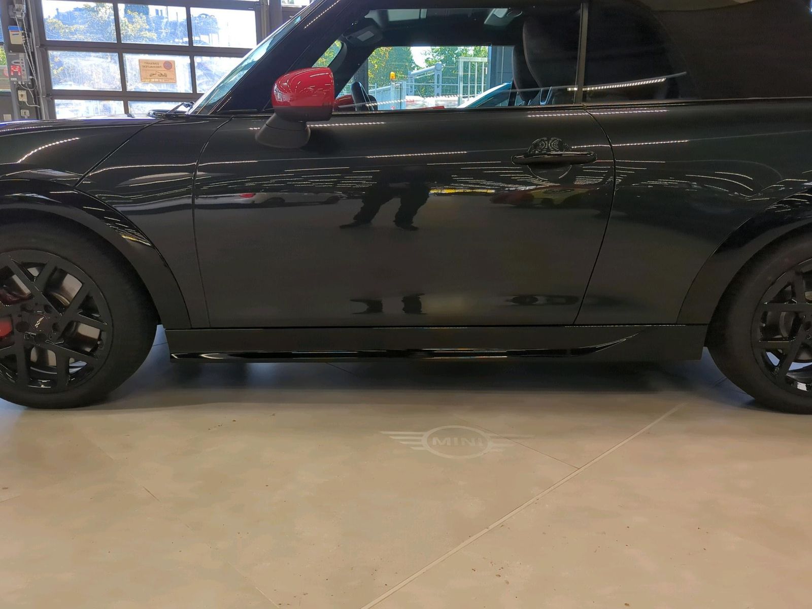 MINI John Cooper Works Cabrio - Bild 19