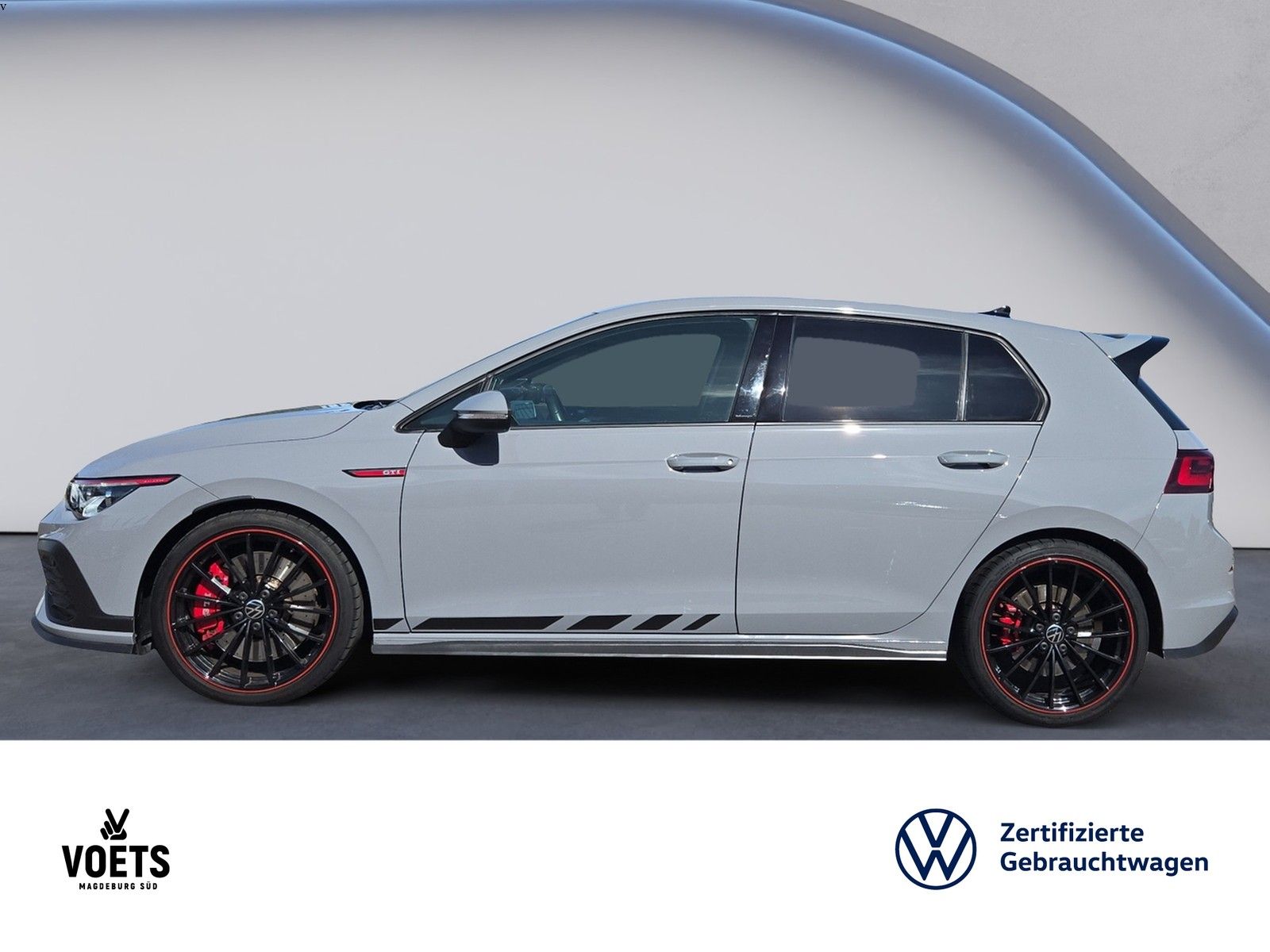Volkswagen GOLF VIII GTI CLUBSPORT IQ-LIGHT AKRAPOVIC DCC foto 3
