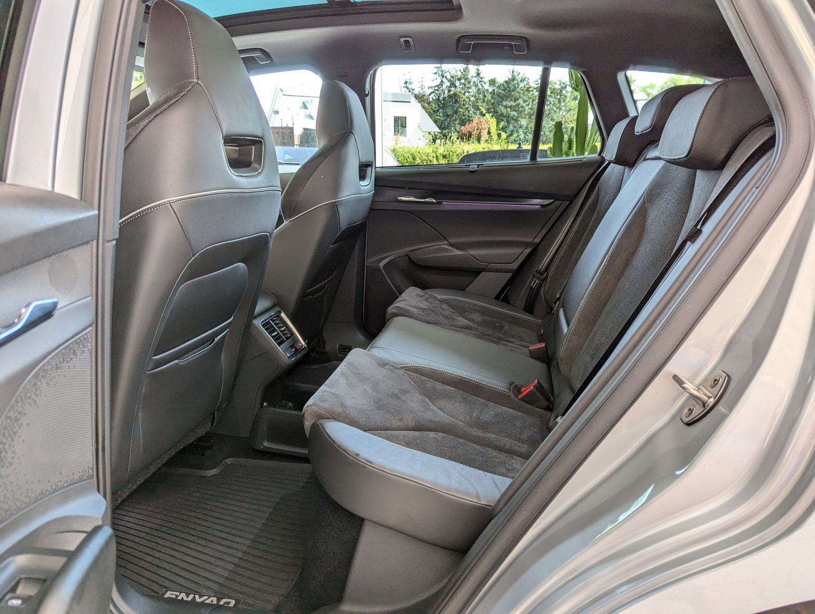 SKODA Enyaq 80 Sportline ACC Pano DCC Memory 360° HOD - Image 13
