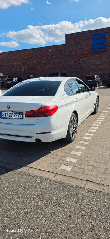 Image of BMW 530