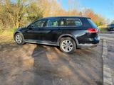 Volkswagen Passat Alltrack 2.0 TSI OPF DSG 4MOTION Allt... - Volkswagen Passat Alltrack mit Benzin-Antrieb