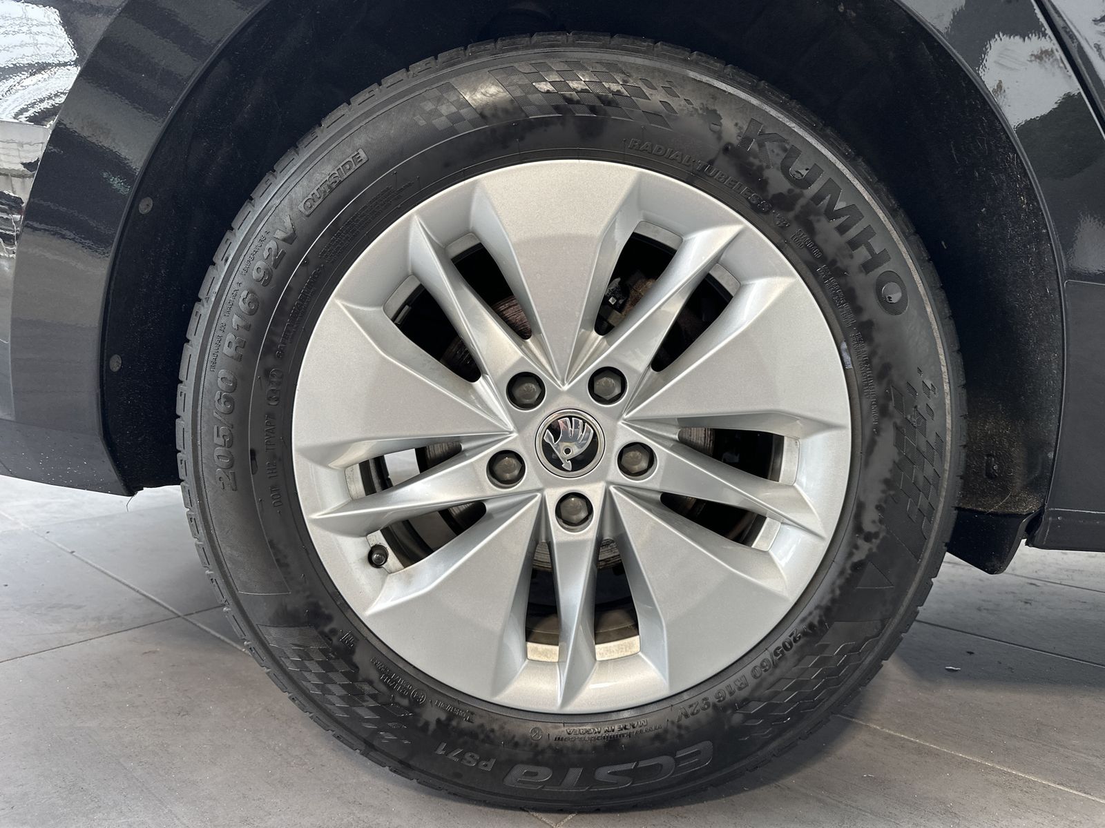 Fahrzeugabbildung SKODA Octavia Combi 2.0 TDI DSG Ambition NAV+LED+ACC