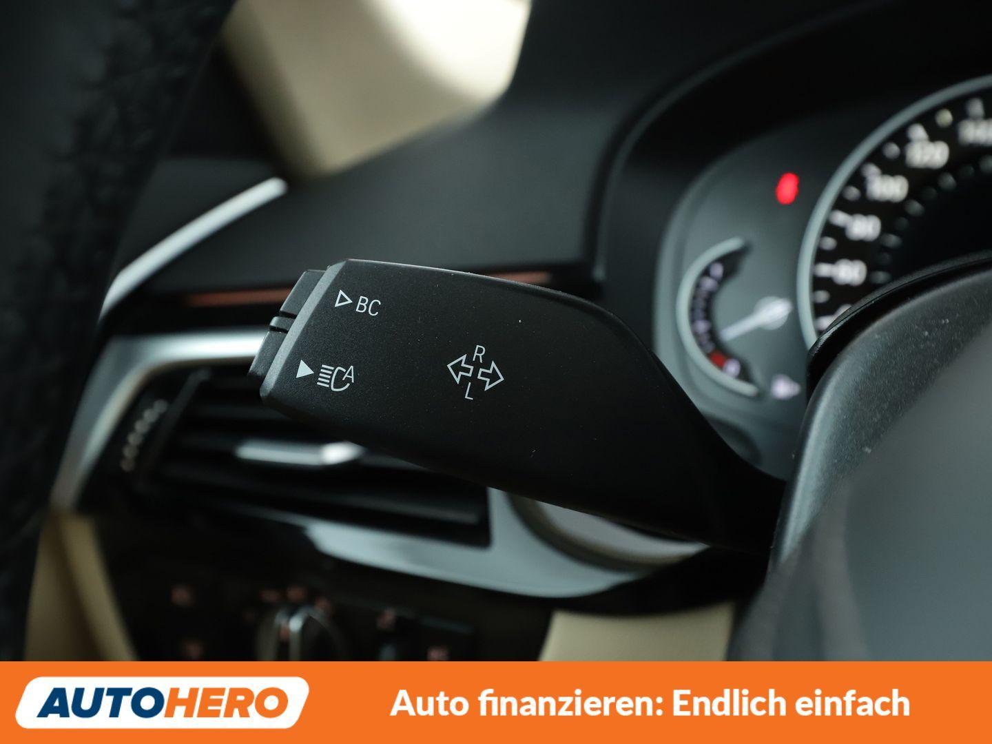 BMW 5er 520i Sport Line Aut.*NAVI*HUD*LED*