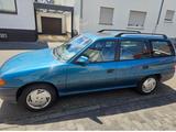 Opel Astra F 1.6 Club (Oldtimer) - Opel Astra: Club