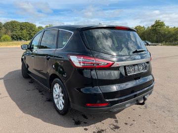 Ford S-Max - 8