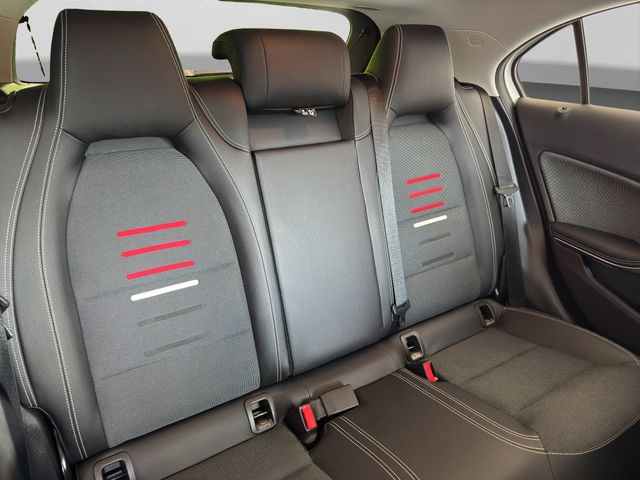 Fahrzeugabbildung Mercedes-Benz A 180 Style+LED+Navi+Fernlichtass.+PDC