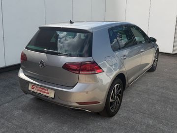 Volkswagen Golf - 4
