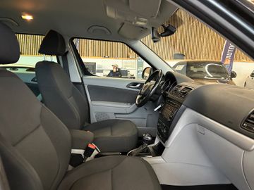 Skoda Yeti Ambition Plus Edition 4x4*2.Hand*AHK*Klima*