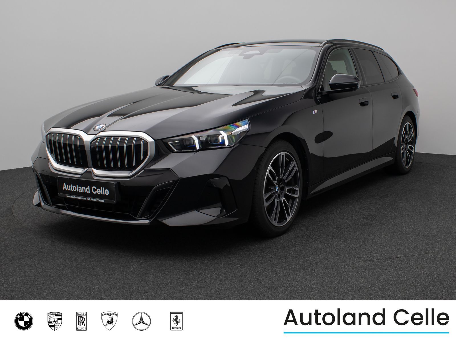 Fahrzeugabbildung BMW 520d M Sport 360°HUD DAB H/K AHK Komfort Alarm