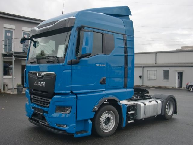 MAN TGX 18.520 LL Hubsattelkupplung Navi