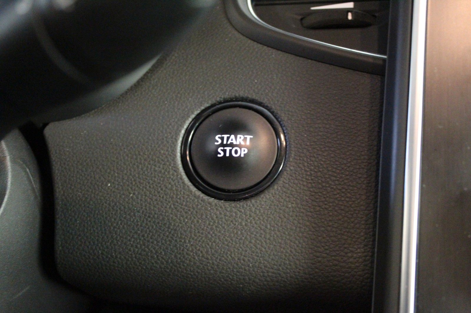 Fahrzeugabbildung Renault Scenic TCe 140Limited Edition*Sitzhzg*AHK*