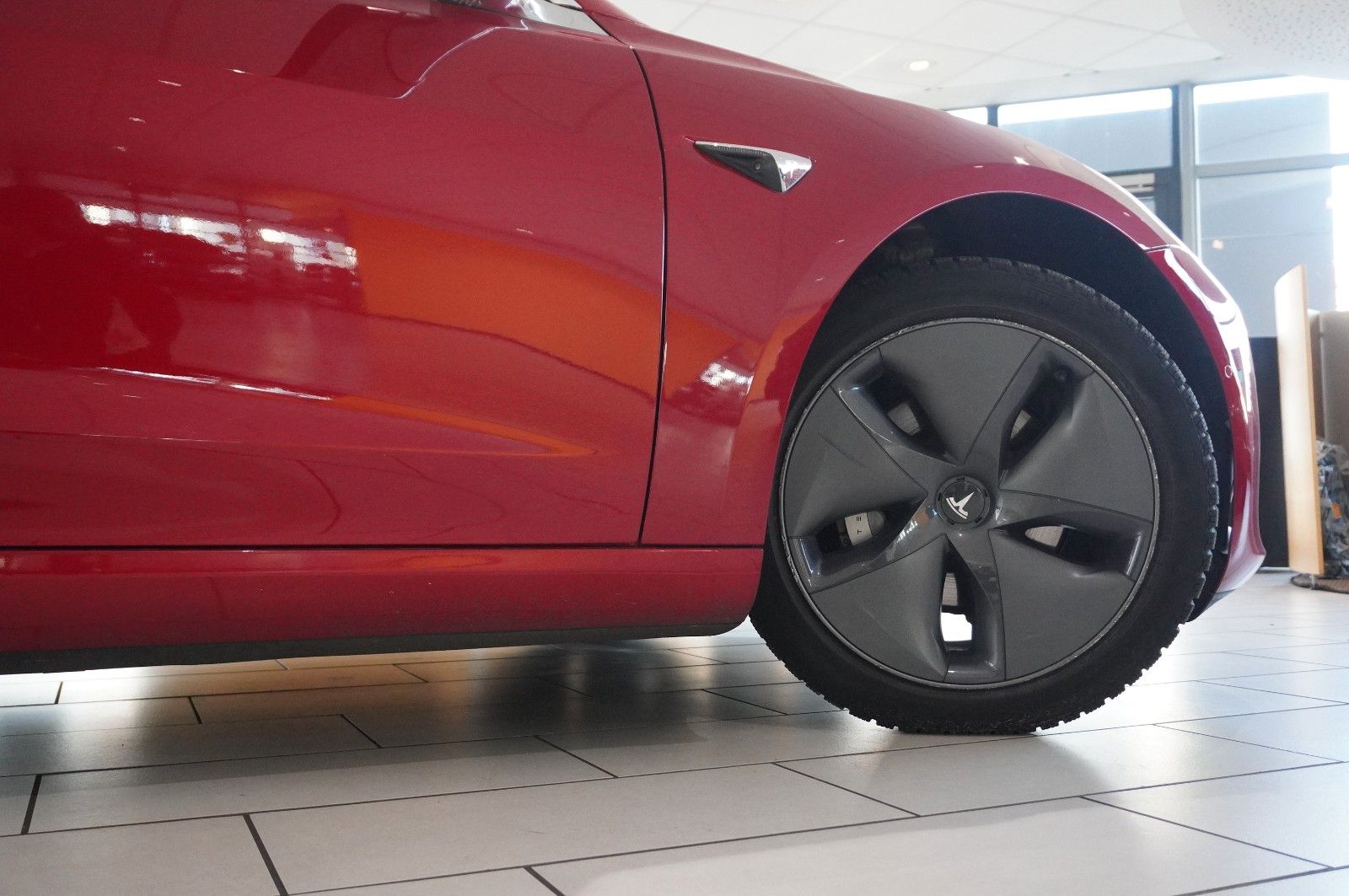 Fahrzeugabbildung Tesla Model 3 Standard Range Plus NAVI/KAMERA/DAB/AHK