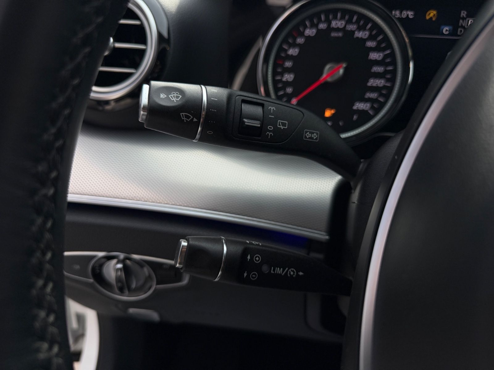 E 220 d T Modell Autom. Navi Leder LED