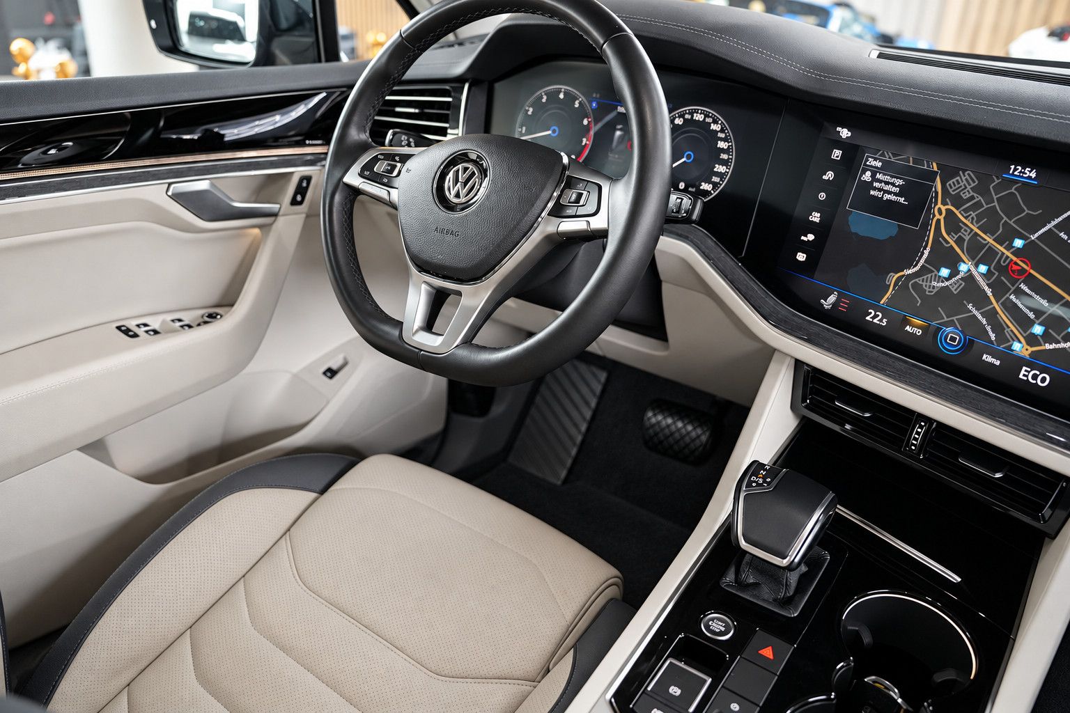 Fahrzeugabbildung Volkswagen Touareg Elegance 4Motion *InnovisionCockpit*LED