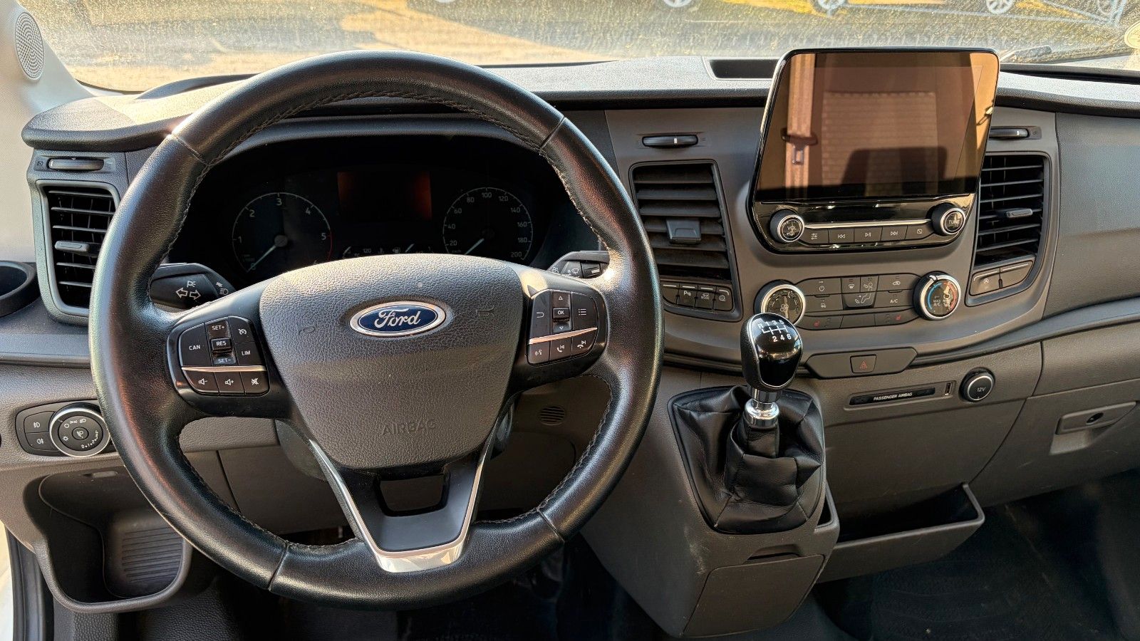 Fahrzeugabbildung Ford Transit Kasten 350 L3 Trend AHK