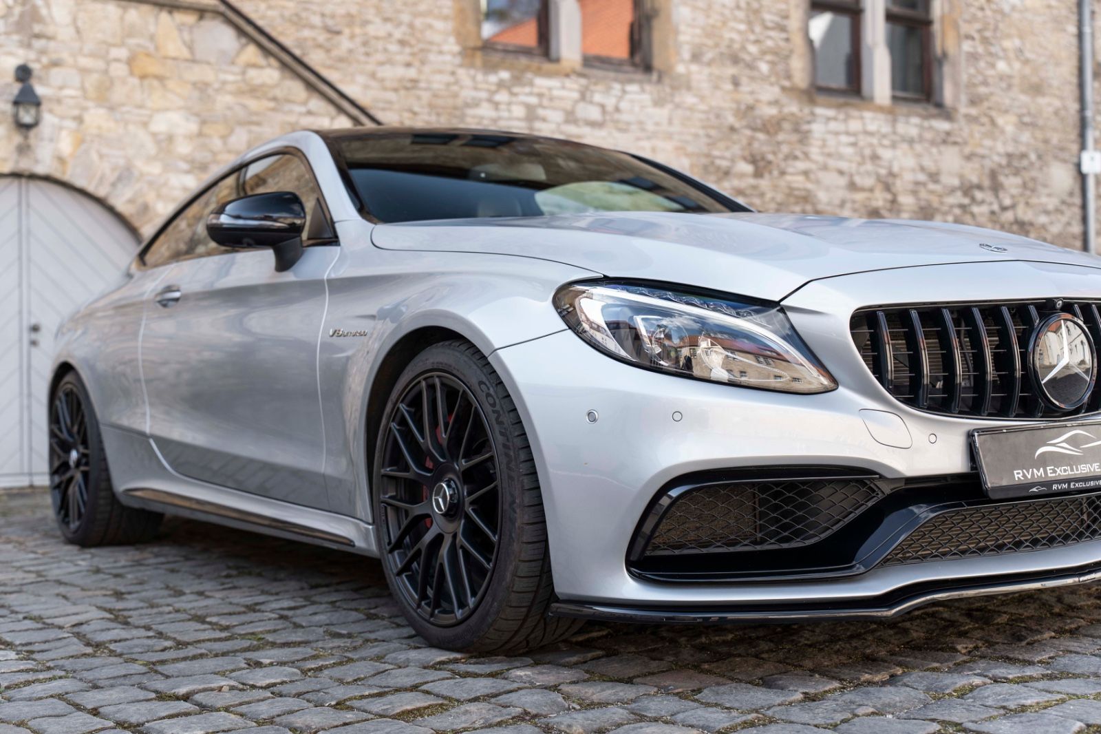 Fahrzeugabbildung Mercedes-Benz C 63 S AMG Coupe BURMESTER LED PANO 360° SHZ/K