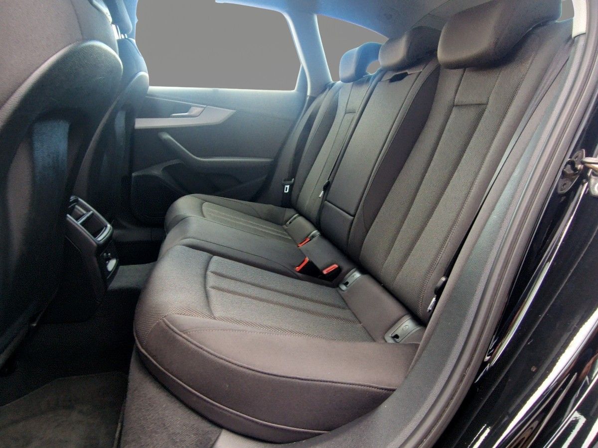 Audi A4 - Bild 8