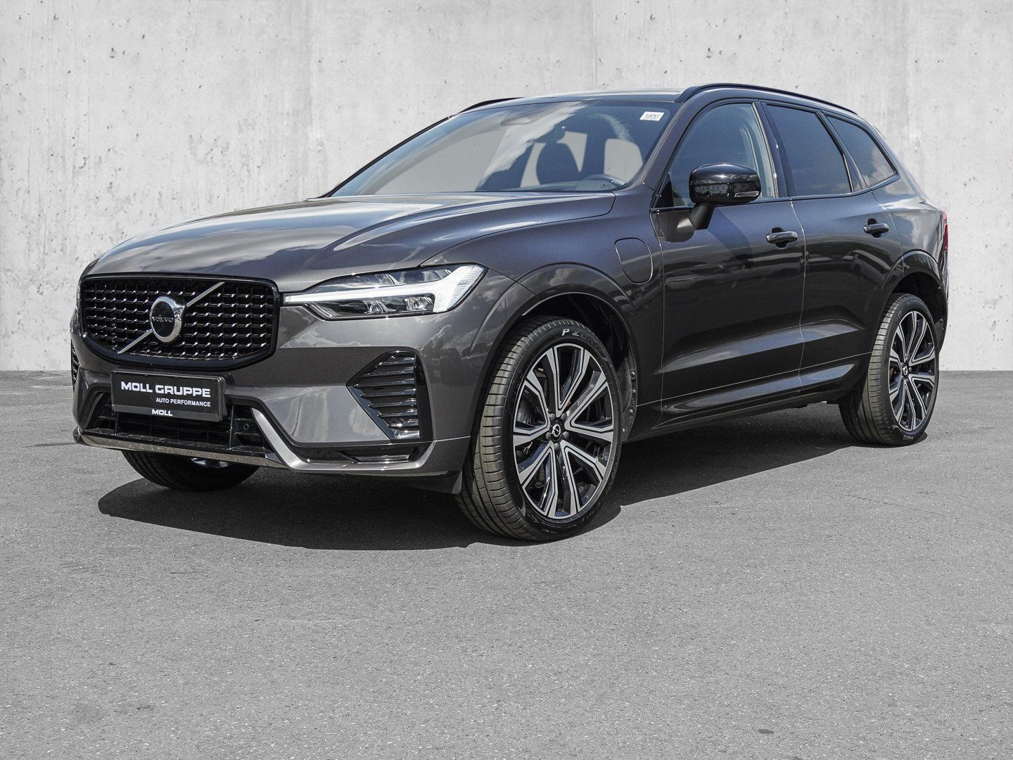 Volvo XC60 T6 AWD R-Design Plug-in Hybrid PANO HUD 360 foto 2