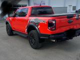 Ford Ranger Raptor mit Off Road Paket - Ford Raptor mit Benzin-Antrieb