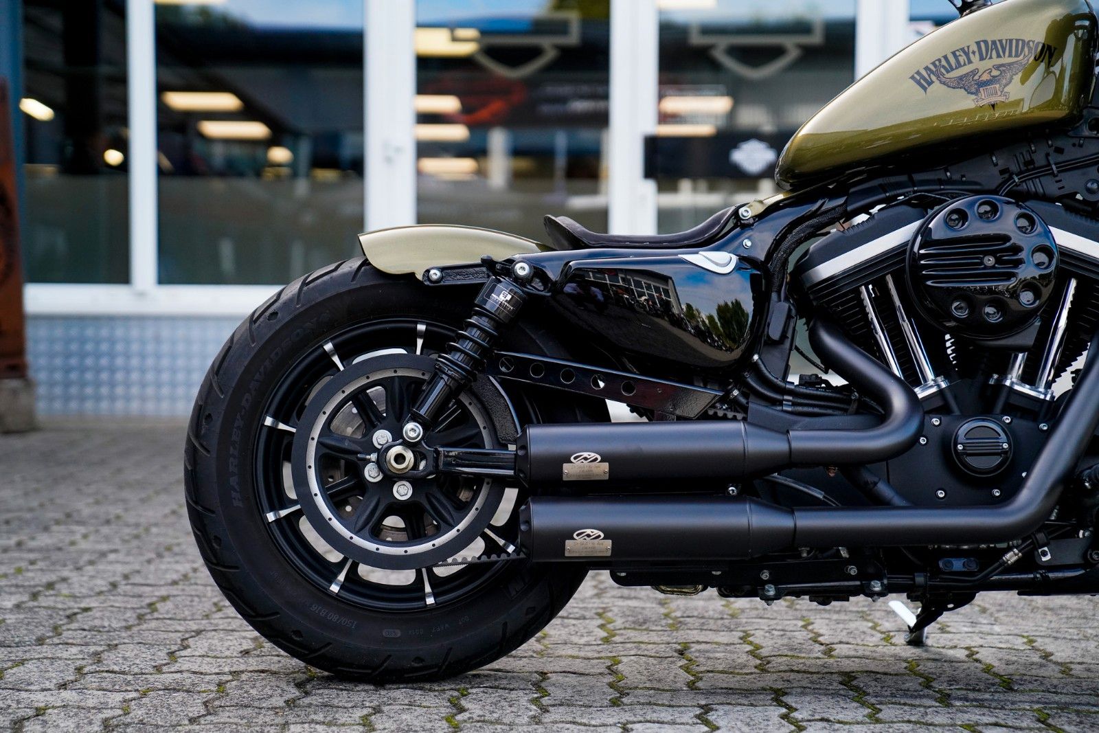 Fahrzeugabbildung Harley-Davidson SPORTSTER XL883N IRON - Jekill - Kurzes Heck -