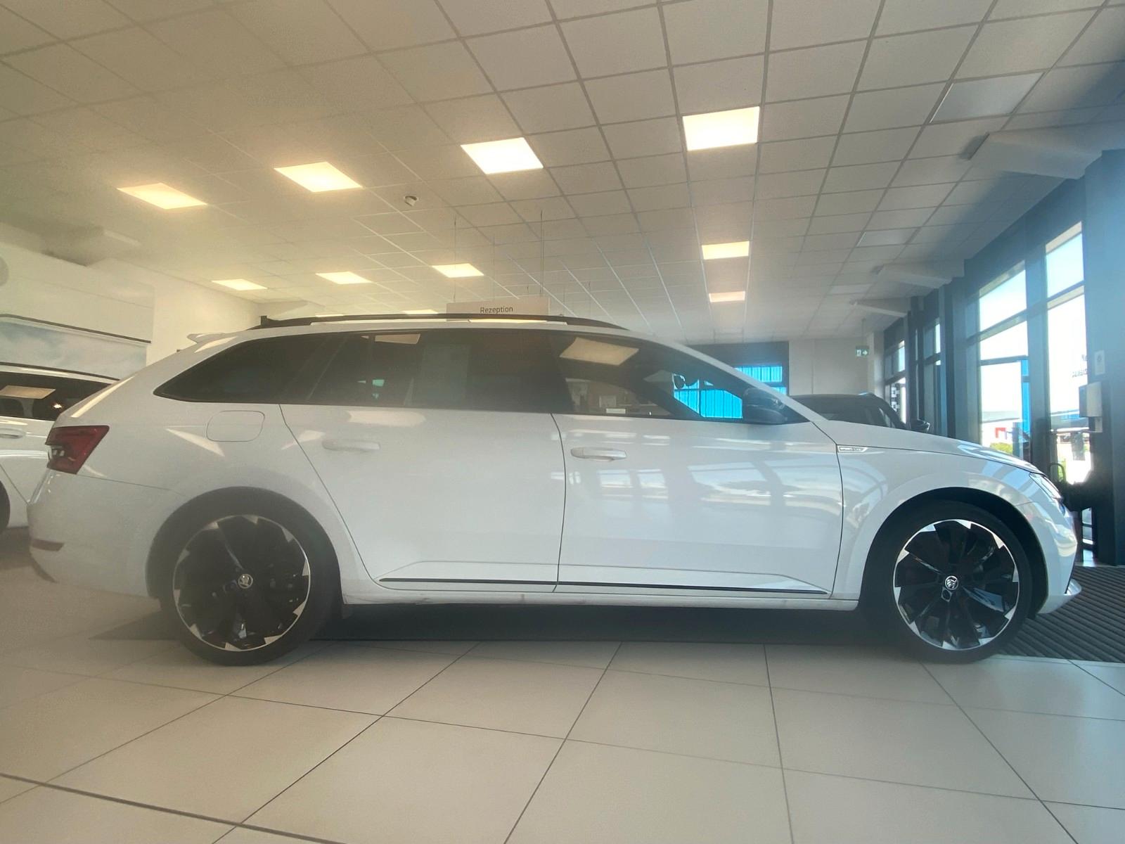 Skoda Superb TSI iV DSG SPORTLINE COMBI AHK 360°