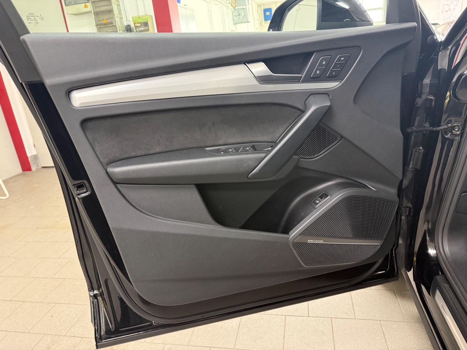 Audi Q5 45 TFSI quattro sport*S-LINE*PANO*STHZG*AHK*