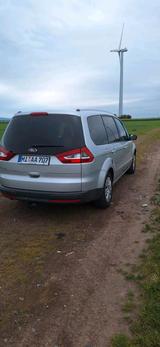 Ford Galaxy. Top. 7 Sitze - gebrauchte Ford Galaxy aus dem Jahr 2011