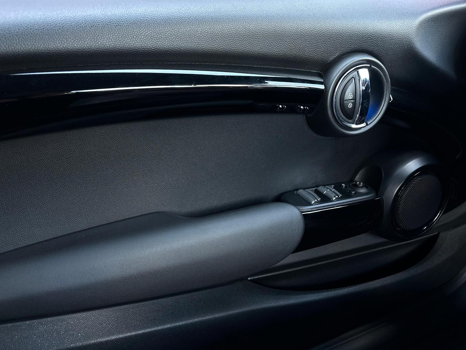 MINI John Cooper Works Cabrio LED#SHZ#SH#SEHRGEPFLEGT - Image 18