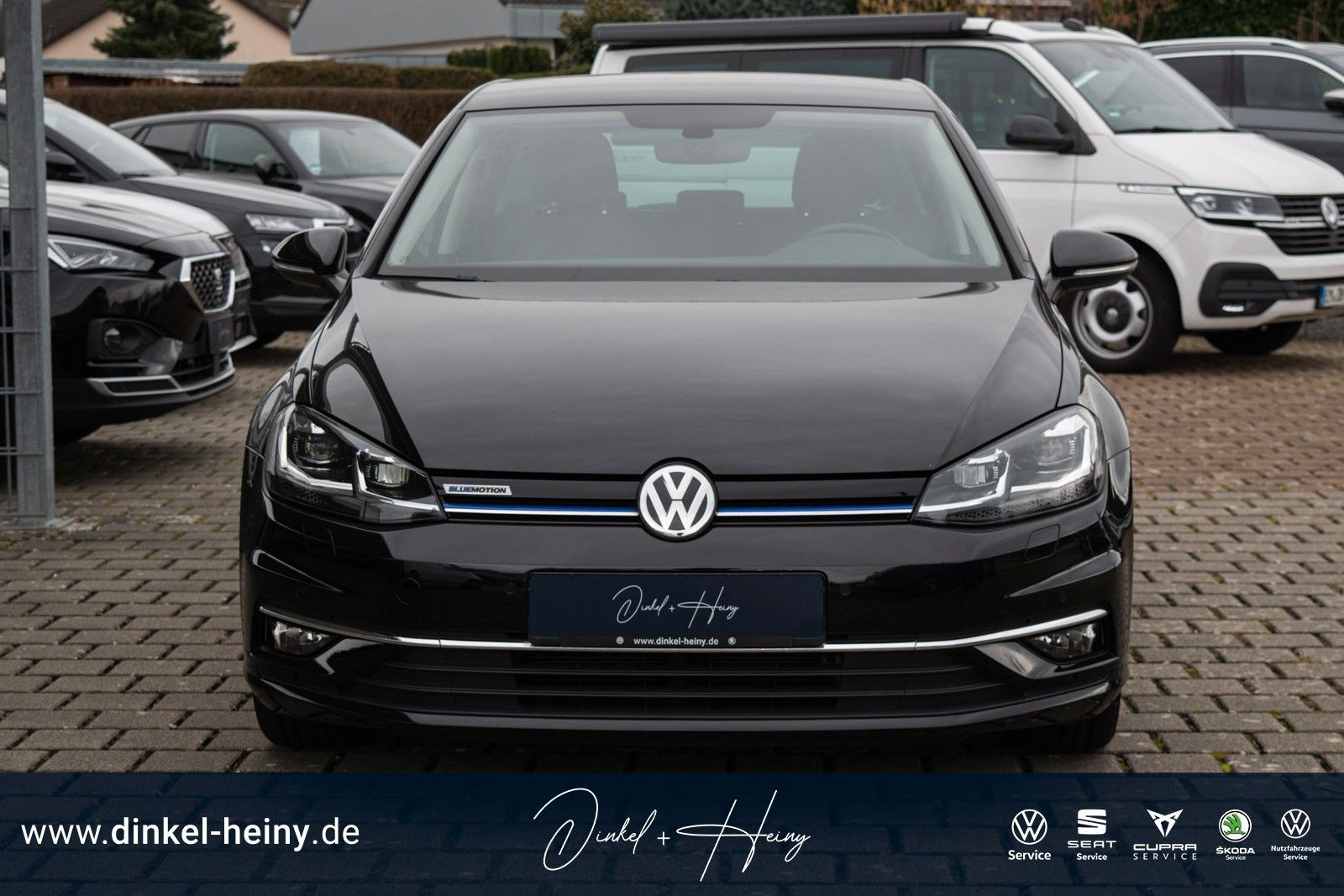 Fahrzeugabbildung Volkswagen Golf VII Lim. Highline 1.5TSI *LED*MIRROR-LINK*