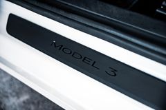 TESLA Model 3 Performance AWD Facelift KW V3 Fahrwerk