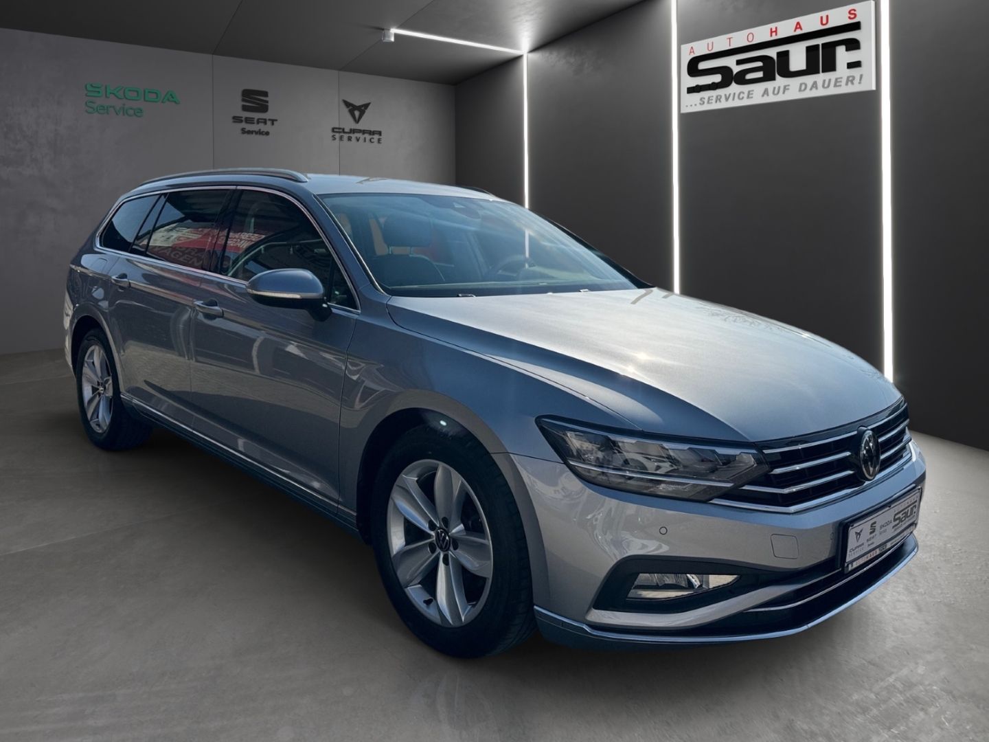 VW Passat Variant Elegance 2.0 TDI DSG MATRIX LED R
