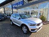 Volvo XC 40  Momentum AWD AHK LEDER HELL - Volvo XC40 Momentum mit Benzin-Antrieb
