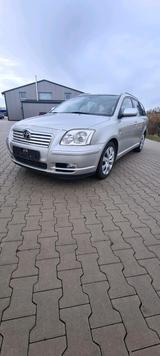 Toyota toyota avensis kombi - Toyota Avensis aus 2005 mit Diesel-Antrieb