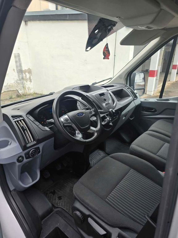Image of Ford Transit