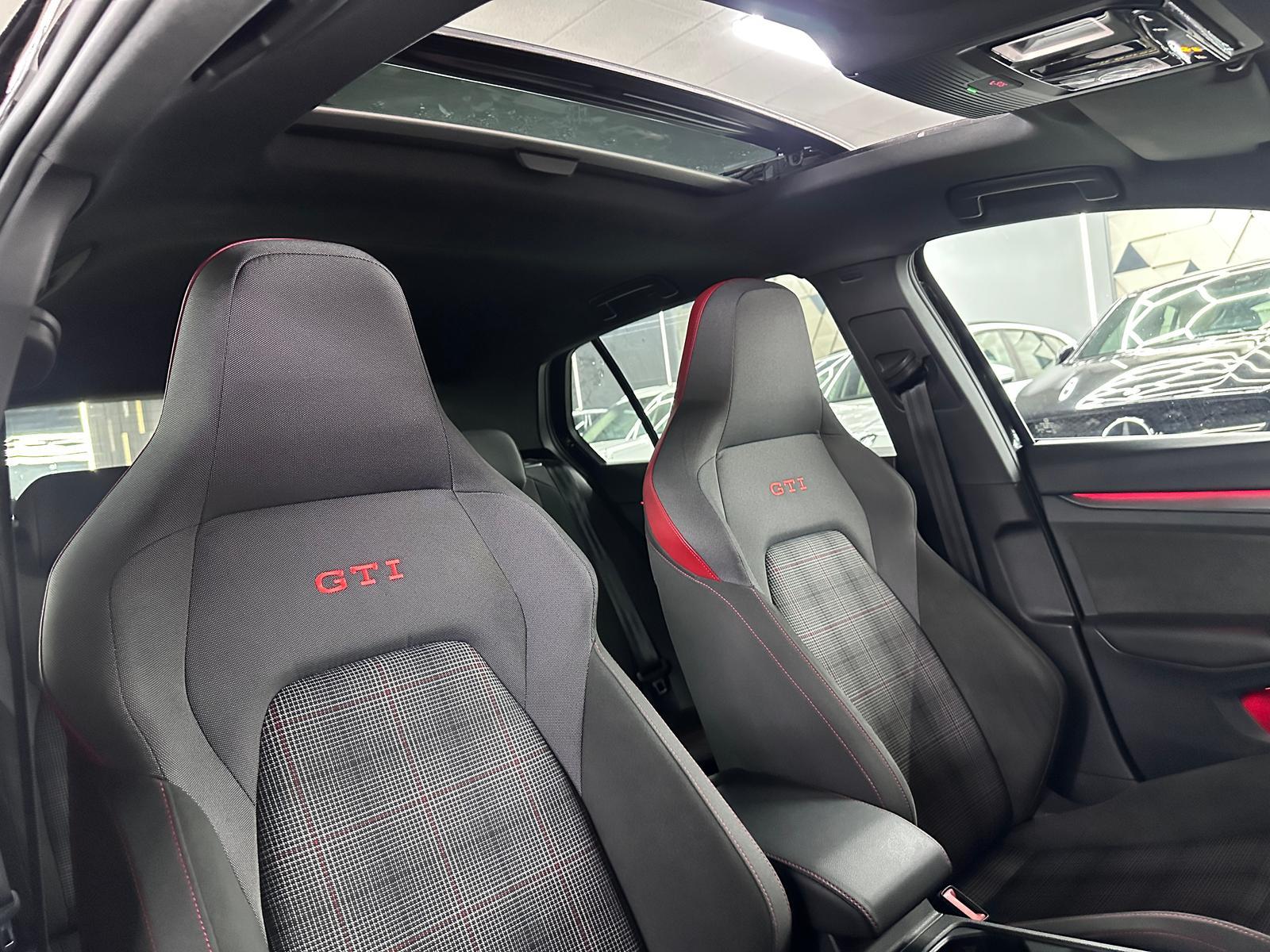 Volkswagen Golf 2.0 TSI PANO/IQMATRIX/ACC, миниатюра 29