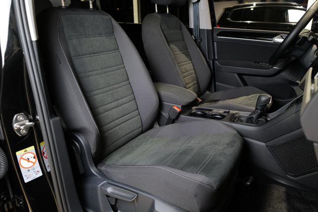 Volkswagen Touran 1.5TSI DSG Highline AHK Pano Rkam Keyless