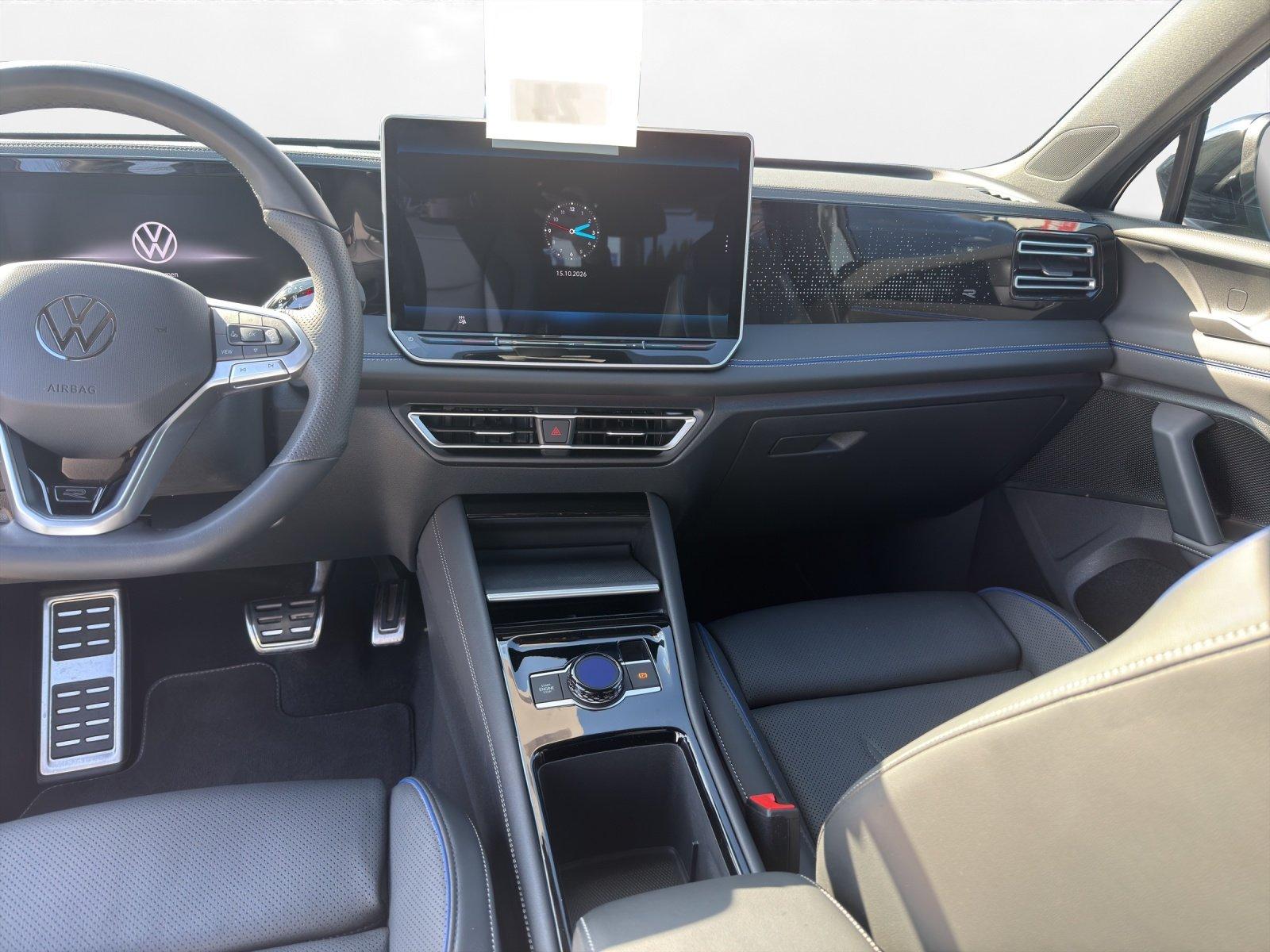 Volkswagen Tiguan 2.0 TSI DSG 4MOTION R-Line | PANO | AHK |