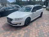 Volvo V70 D3 Kombi Black Edition  XENON, Leder, AHK - Volvo V70: Edition