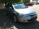 Opel Astra SPORTS TOURER EDITION PARKPILOT KLIMAANLAG - Opel Astra aus 2011: Tourer Sport