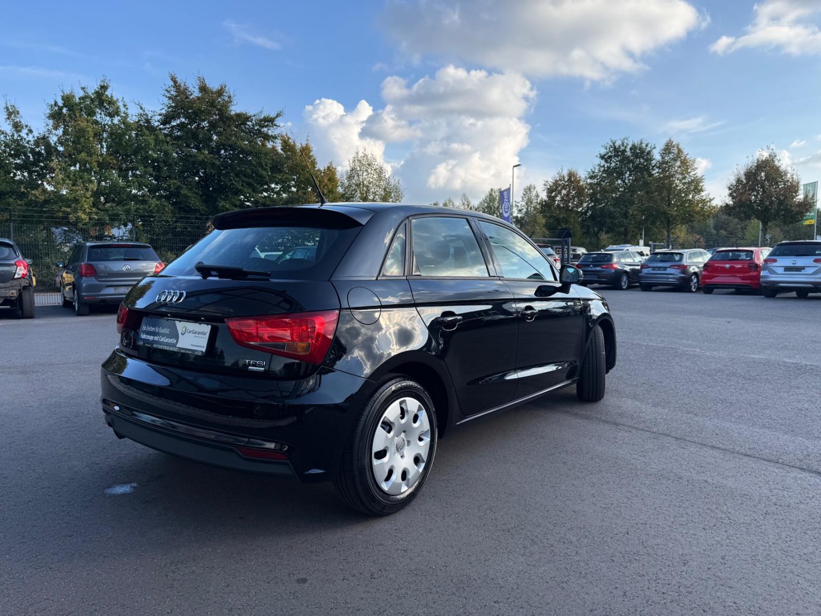 Audi A1 Sportback Ultra Sport*SHZ*TEMP*FSP*USB*HU NEU