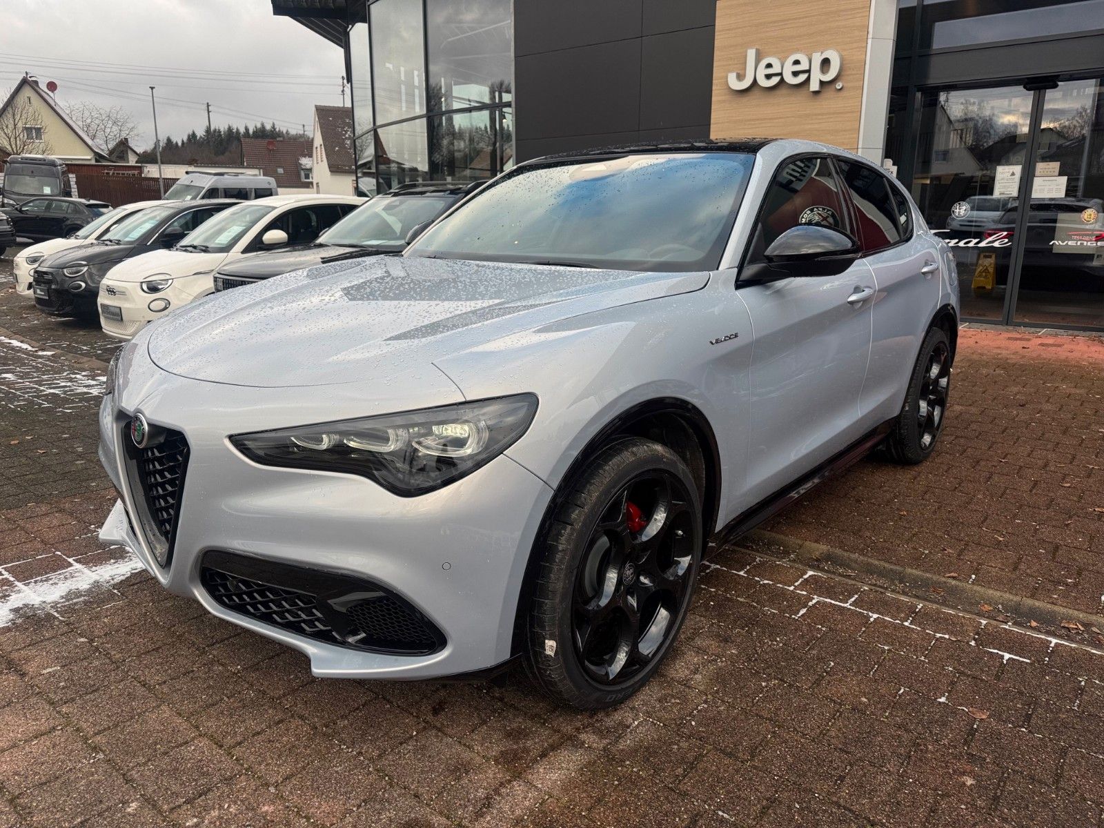 Fahrzeugabbildung Alfa Romeo Stelvio VELOCE 280PS AT8 Panorama Memory Leder