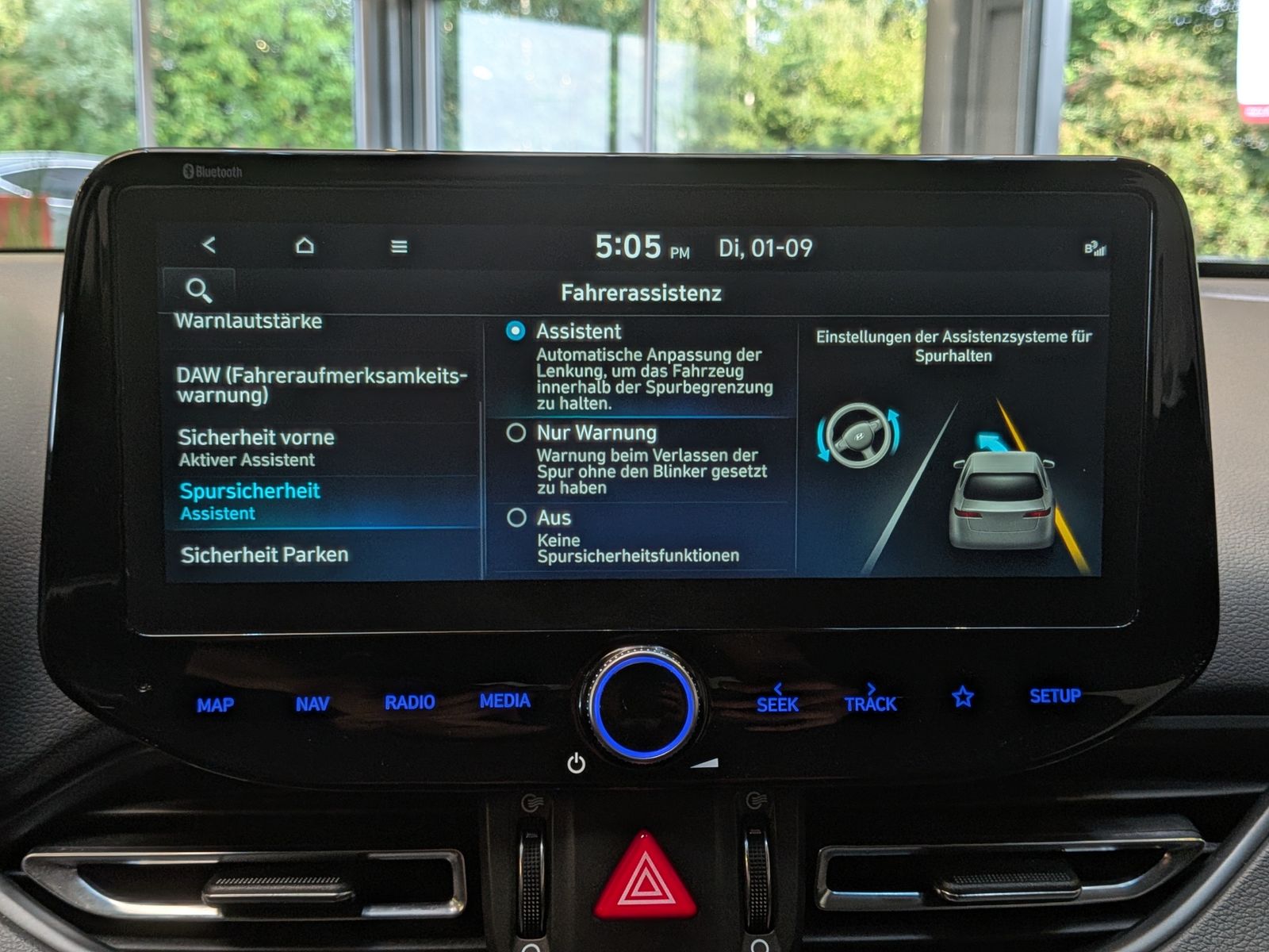 Fahrzeugabbildung Hyundai i30 1.5 T-GDI DCT Trend MHEV Cam Navi LED-Paket