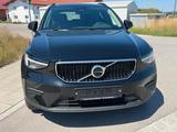 Volvo XC40 Essential 163 PS, Automatik Winterp., AHK - Volvo XC40 Gebrauchtwagen