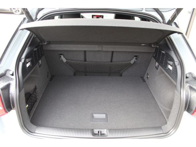 Q2 35TFSI Str. Assistenz*Navi*S-Line*Stylepaket!