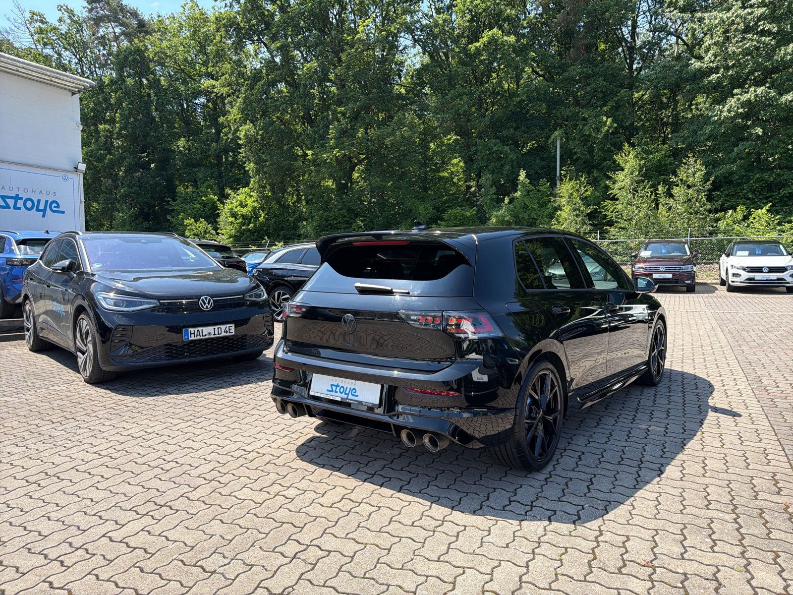 Golf R4M Black Edition PANO Navi Akrapo Harm Ka