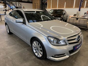 Mercedes-Benz C 180 Coupe CGI *Bi-XENON*PDC*NAVI*SHZ*