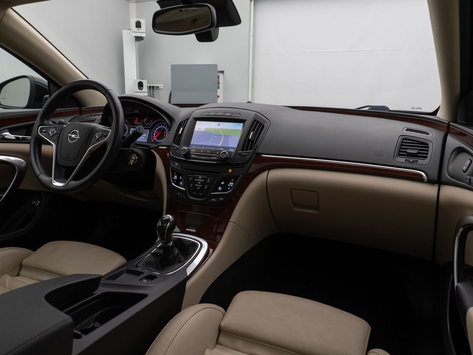 Fahrzeugabbildung Opel Insignia A Sports Innovation Panorama Kamera AHK