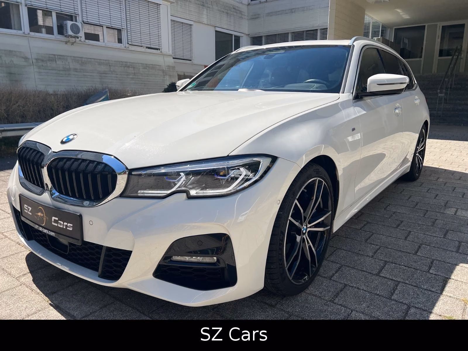 BMW 330d Touring xDrive M Sport*AHK*PANO*