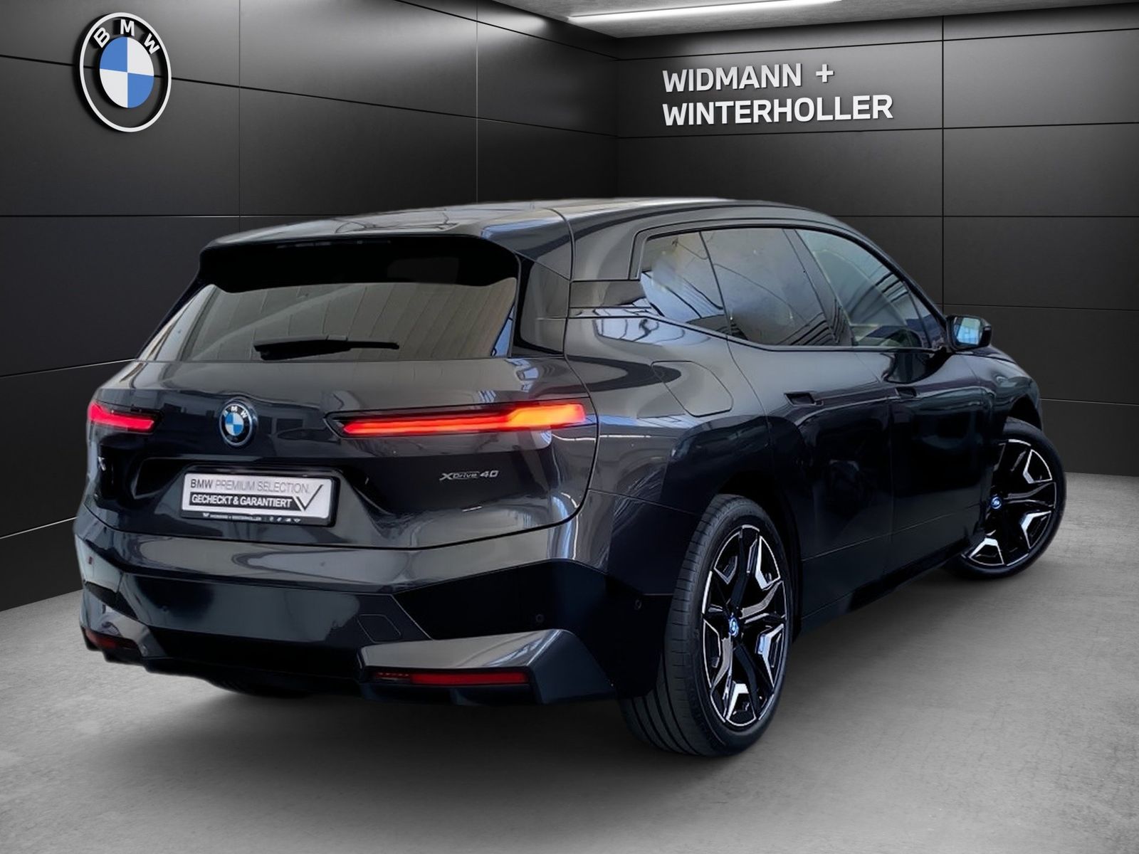 BMW iX xDrive40 Sportpaket Pano Sky DA Prof. 22´´ AH foto 5