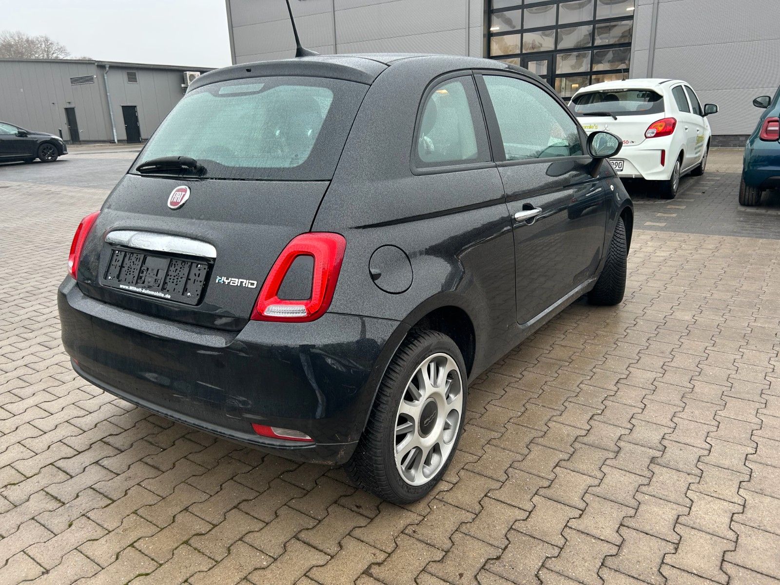 Fahrzeugabbildung Fiat 500 1.0  Dolcevita